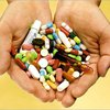 АМКУ обязал 20 компаний не повышать цены на лекарства