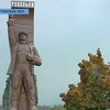 В Ровеньках заканчивается реконструкция памятника шахтеру