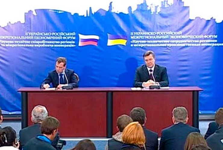 В Донецке Янукович и Медведев обсудили энергетику