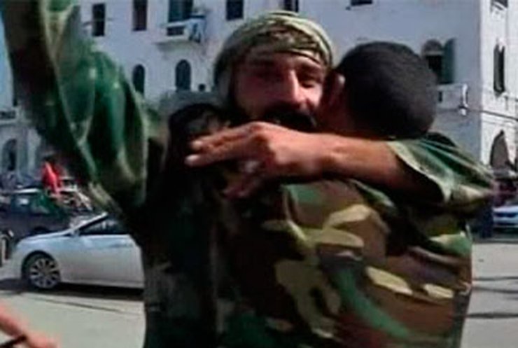 Ливийские повстанцы убили Муаммара Каддафи