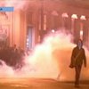 В Окленде слезоточивым газом разогнали участников акции "Захвати Уолл-стрит"