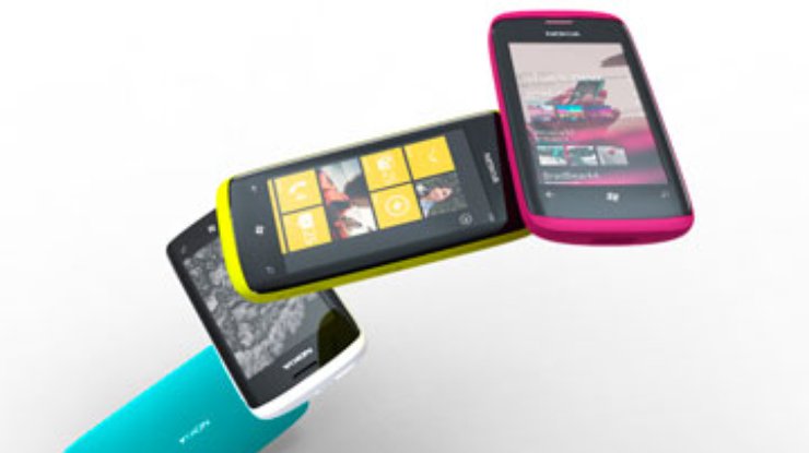 Nokia показала новые WP7-смартфоны Lumia