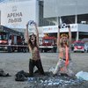 Стадион во Львове осквернили голые женщины