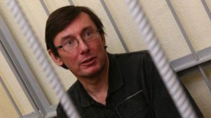 Луценко: Кузьмин рассчитывает, что суд примет навязанное ГПУ обвинение