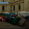 Британские пикетчики разбили палатки под собором Святого Павла