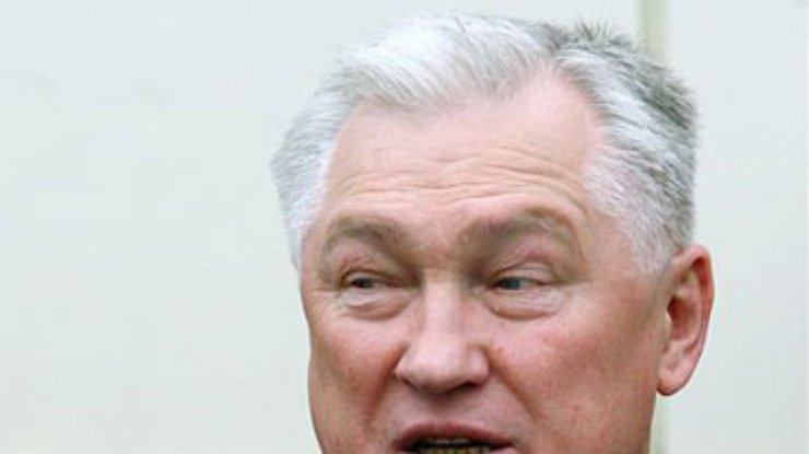 Анищенко и Близнюк отреагировали на критику Януковича и Азарова