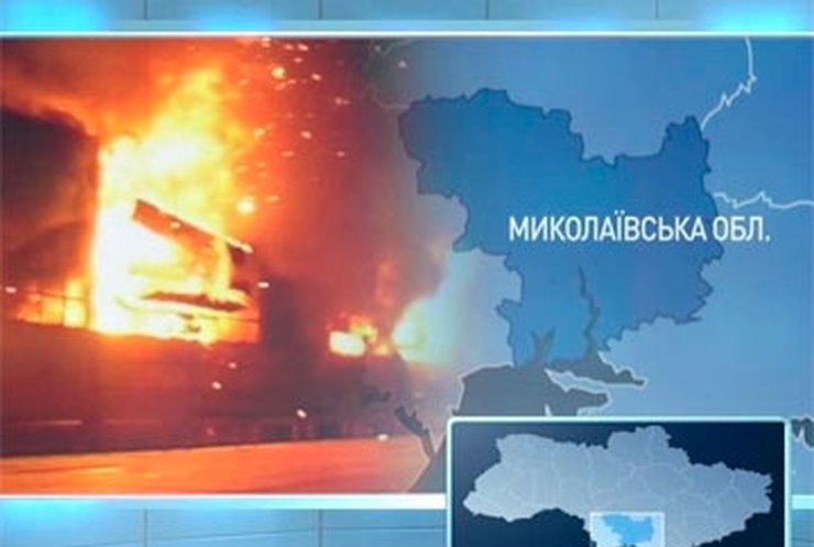 В Николаеве горят складские помещения компании "Хлеб Украины"