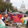 Водителя, который сбил троих демонстрантов в США, не накажут