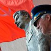 Новый памятник Сталину открывают в Запорожье