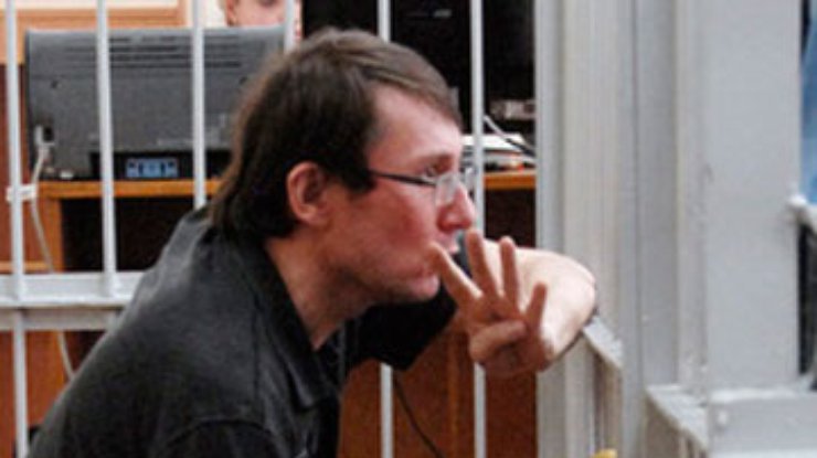 Свидетель Луценко рассказал о требованиях к водителям министров