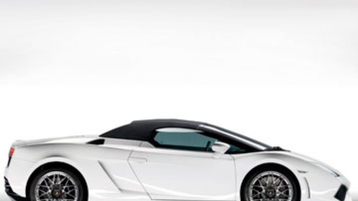 Lamborghini готовит к выпуску заднеприводный Gallardo Spyder