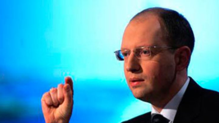 Яценюк сомневается, что МВФ даст Украине денег