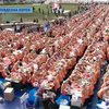 На улицах Сеула приготовили 135 тонн национального блюда - кимчи