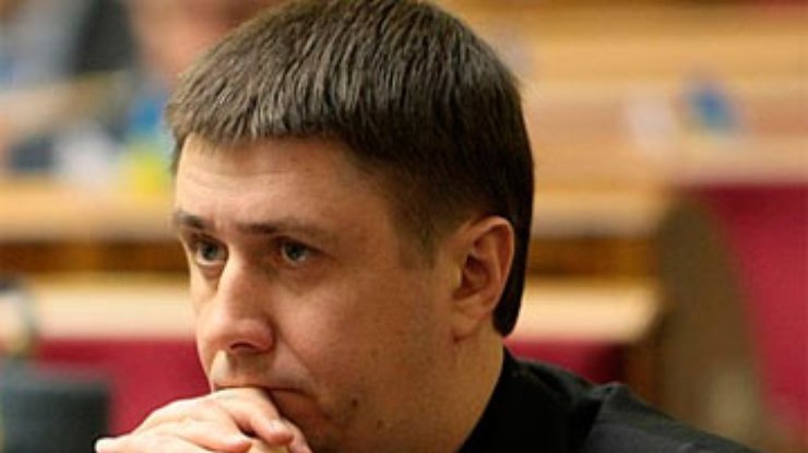 Вячеслав Кириленко: Власть хочет и дальше ни в чем себе не отказывать. А люди должны затянуть пояса