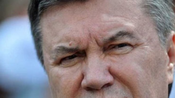 Янукович предложил защитить детей от сексуальной эксплуатации