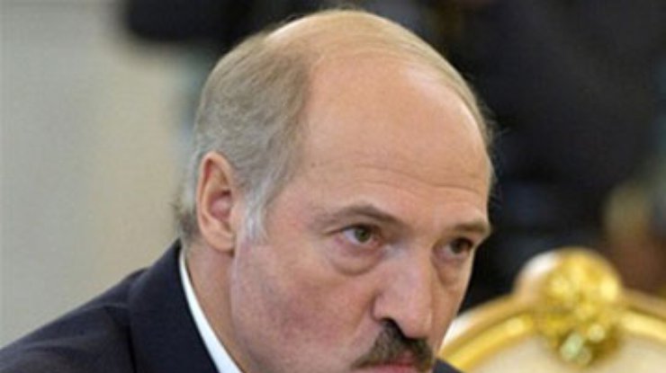 Лукашенко запретил организововать флэш-мобы через интернет