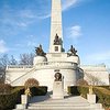 Воры украли саблю у памятника на могиле Линкольна