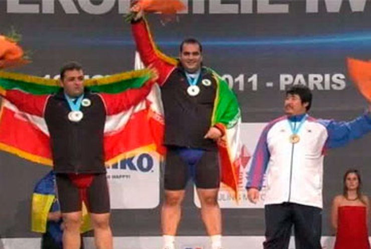 Иранец стал победителем на чемпионате мира по тяжелой атлетике