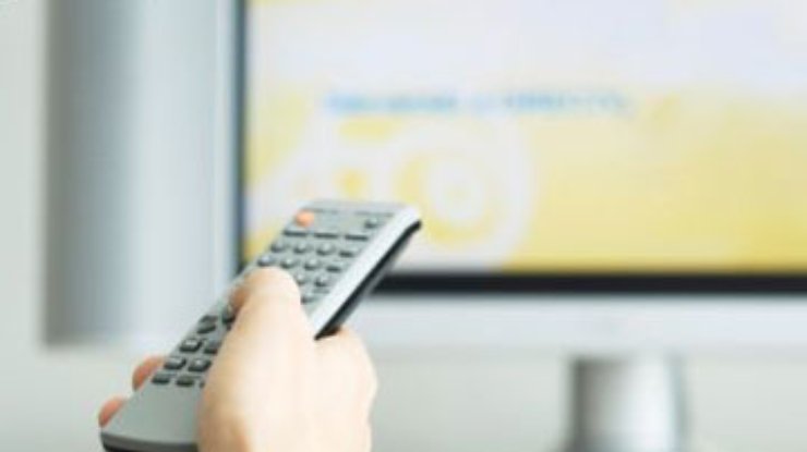 Главным источником информации для украинцев остается телевизор - опрос