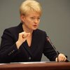 Президент Литвы посоветовала Азарову "не плакаться"
