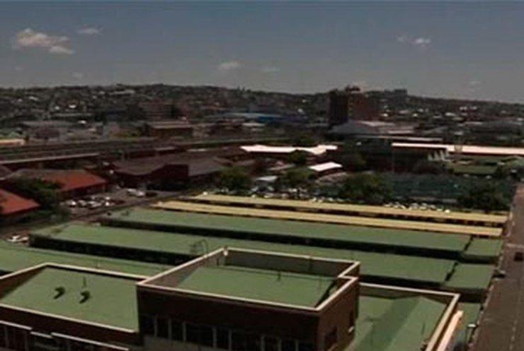 В ЮАР на крышах домов сажают огороды
