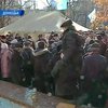 Донецкая милиция по-хорошему просит чернобыльцев свернуть палаточный городок