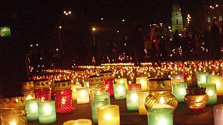 Фельдман призвал не проводить увеселительных мероприятий в День памяти жертв Голодомора