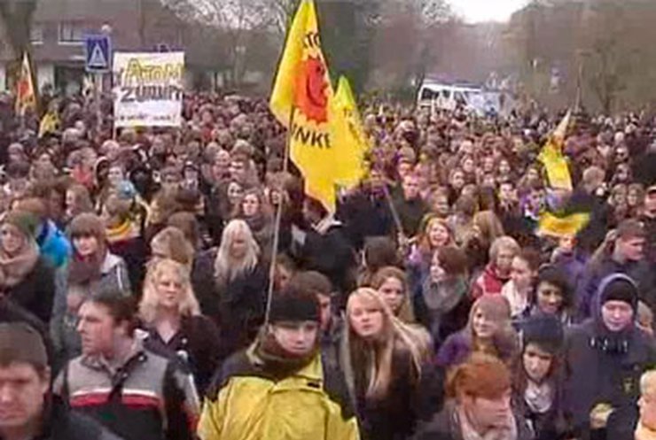 Немцы протестуют против захоронения радиоактивных отходов