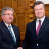 Сегодня президент Польши приедет в Украину на встречу с Януковичем