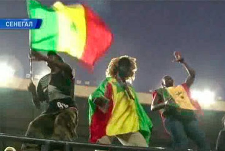 Сенегальские болельщики помогают своим клубам выигрывать
