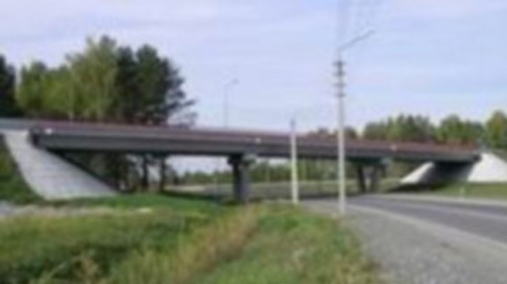 В Днепропетровской области местные власти и железнодорожники собрали деньги на ремонт моста