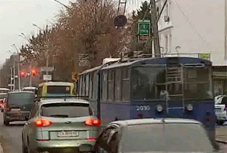 Черкасские троллейбусы вновь начнут перевозить льготников