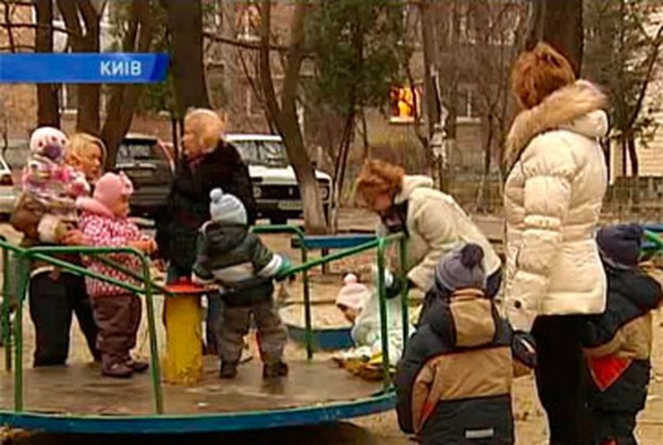 В одном из киевских дворов рождаются одни двойняшки
