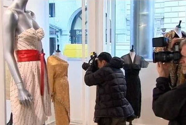 Платье Эми Уайнхаус ушло с молотка за 67 тысяч долларов