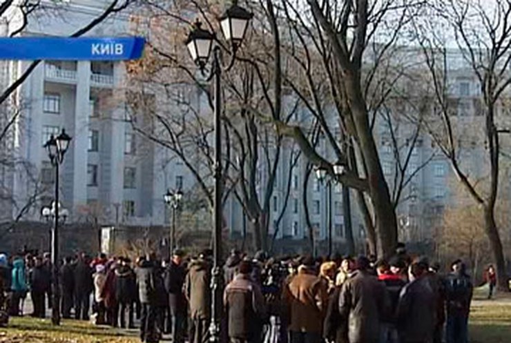 В центре Киева голодают 60 человек