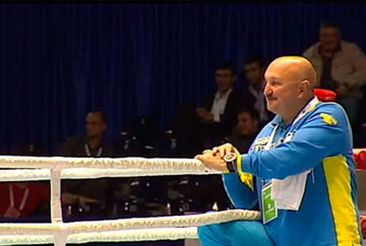 Украинского тренера по боксу признали лучшим в мире