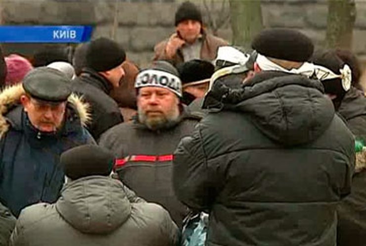 В Киеве продолжают голодать чернобыльцы