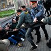 Оппозиции не дали собраться на Манежной площади в Москве