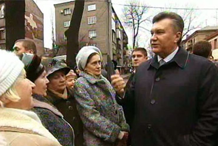 Янукович: Чтобы выплатить все льготы, не хватит 5 бюджетов