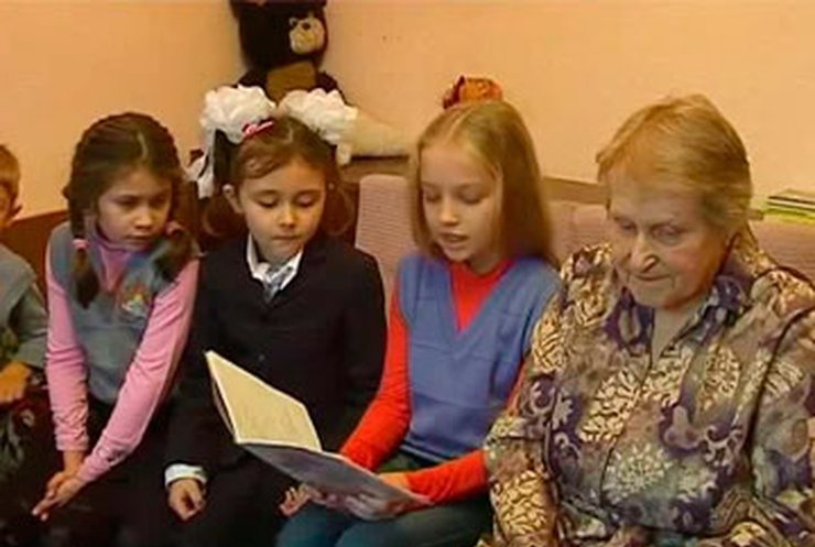 Пенсионерка из Луганска пишет современные сказки для школьников