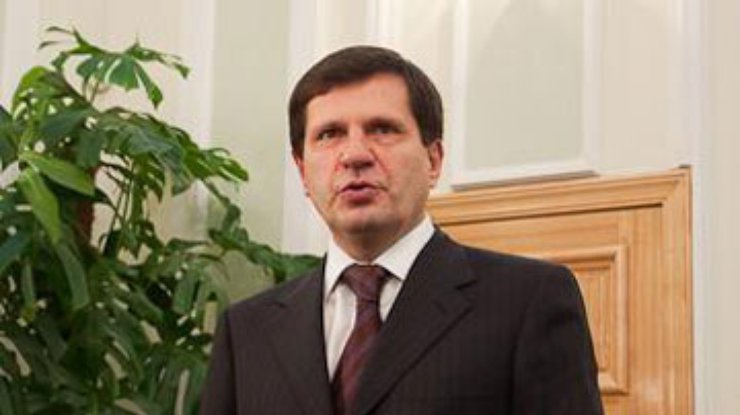 Костусев на время назначил своего зама вместо себя