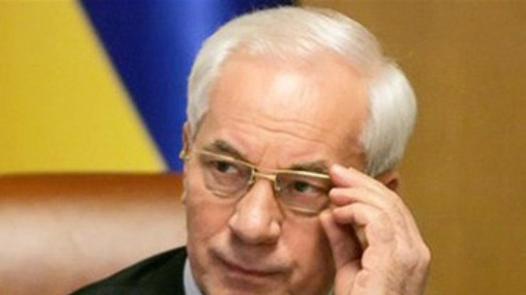 Однофамилец Азарова обжалует регистрацию премьером прав на фамилию