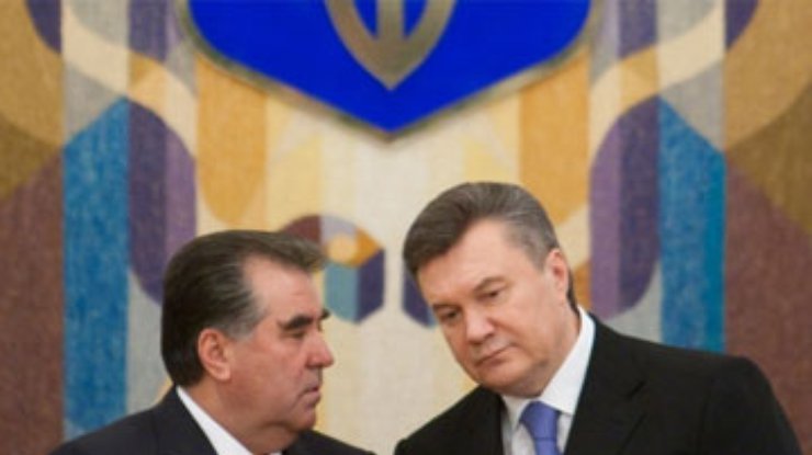 Янукович хочет, чтобы Украина строила дороги в Азии