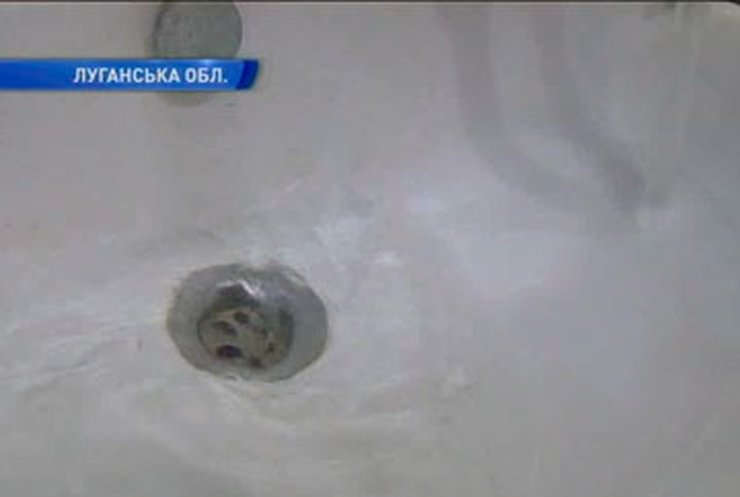 В поселке Луганской области более 20 лет нет питьевой воды
