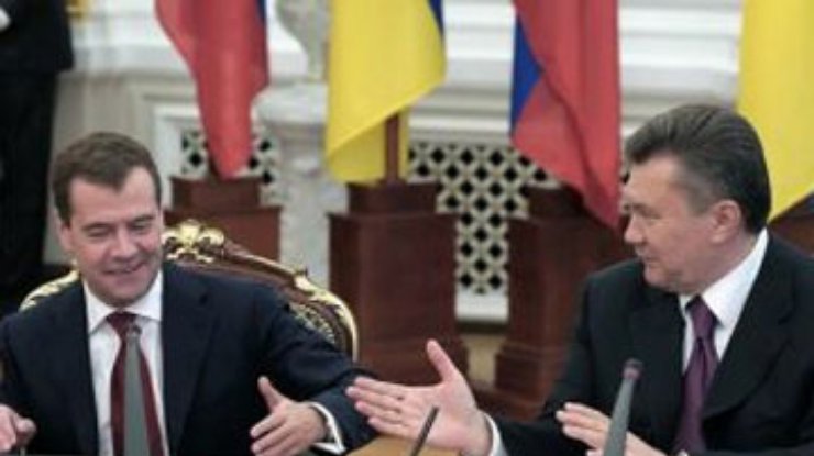 Медведев "с высокой степенью вероятности" встретится с Януковичем