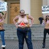 В Беларуси пропали активистки Femen