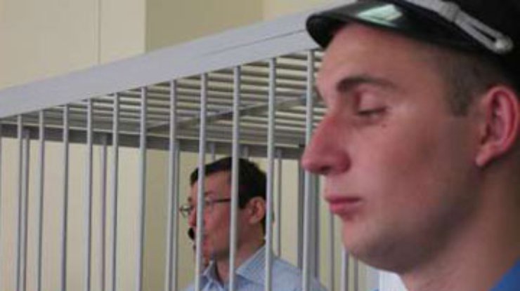 Свидетель по делу Луценко не считает празднование Дня милиции роскошным