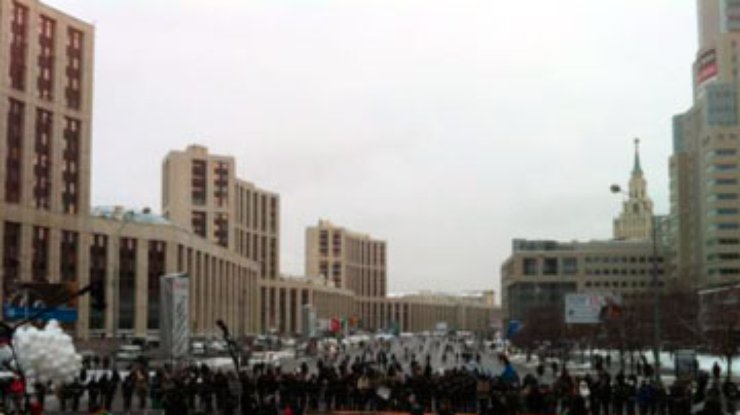 К месту, где в Москве будут протестовать, пригнали 40 автобусов с ОМОНом