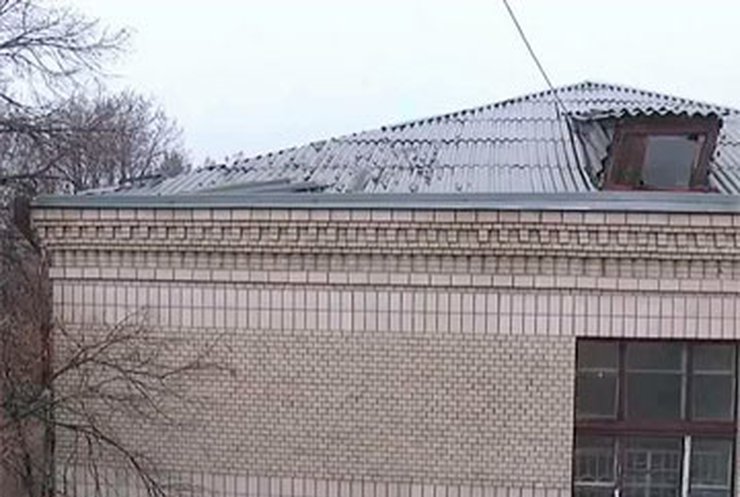 Из-за старой крыши кировоградская школа может оказаться затопленой