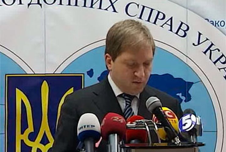 Дипломаты хвастаются отменой виз для украинцев